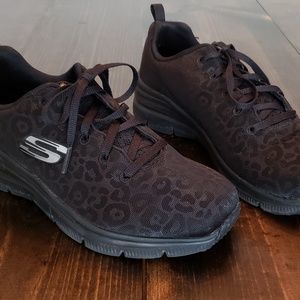 Skechers
